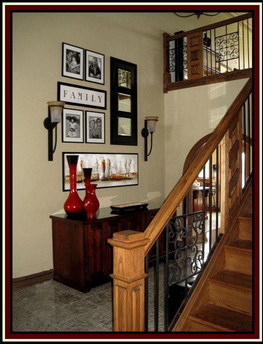 Design ideas for a traditional entryway in Other.