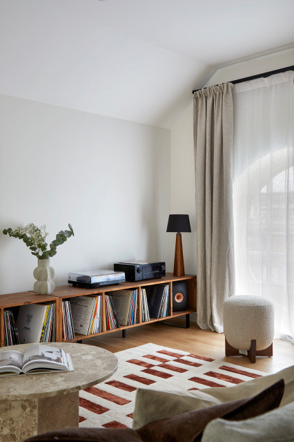 Vincent Square midcentury-living-room