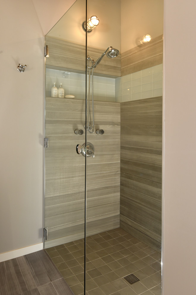 This is an example of a mid-sized contemporary master bathroom in Other with flat-panel cabinets, white cabinets, a corner shower, a one-piece toilet, grey walls, linoleum floors, an undermount sink and solid surface benchtops.