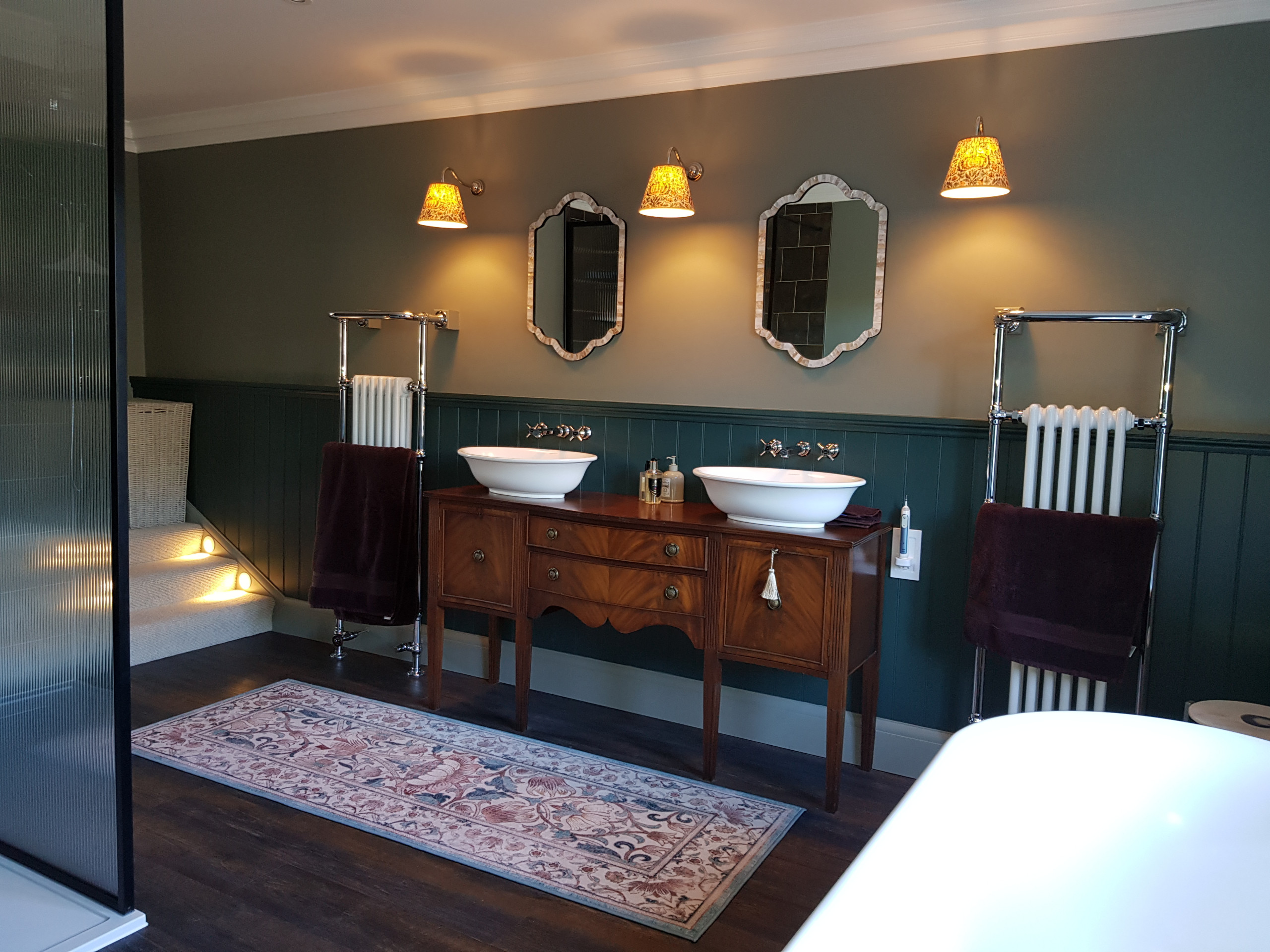 New En suite bathrooms