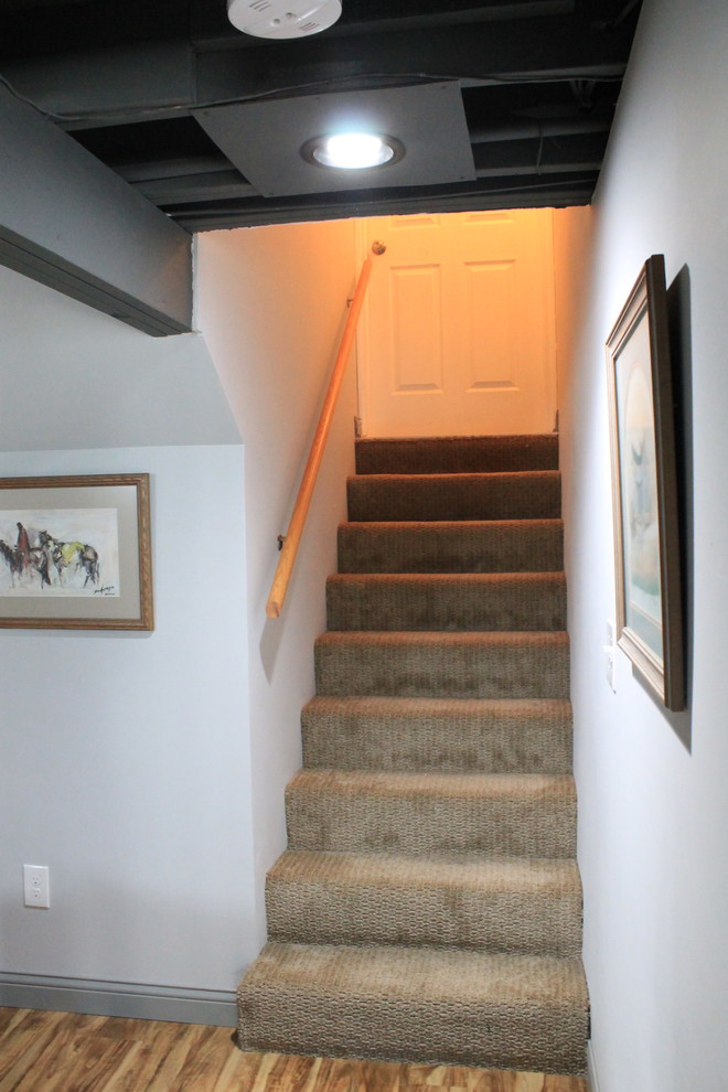 Example of a small urban staircase design in Columbus