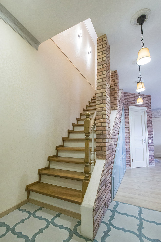 Фото готового интерьера двухуровневой квартиры в Краснодаре