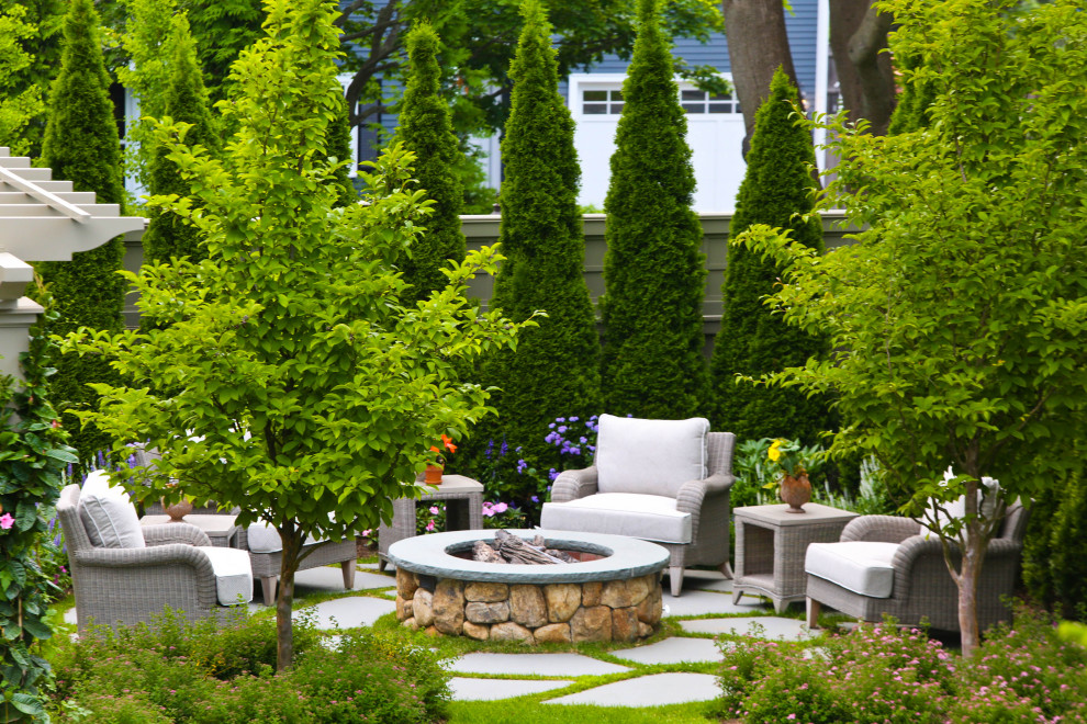 Home design - traditional home design idea in Boston