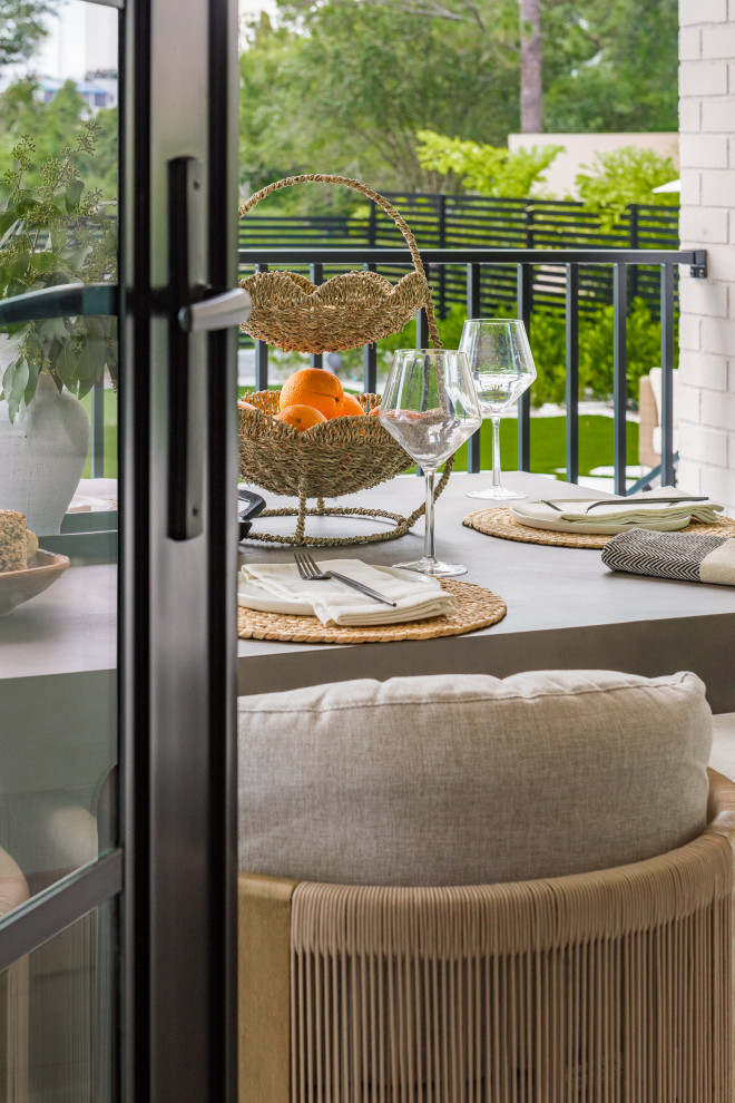 Shoreview - Transitional - Balcony - Tampa - by Cruz Interiors Inc.