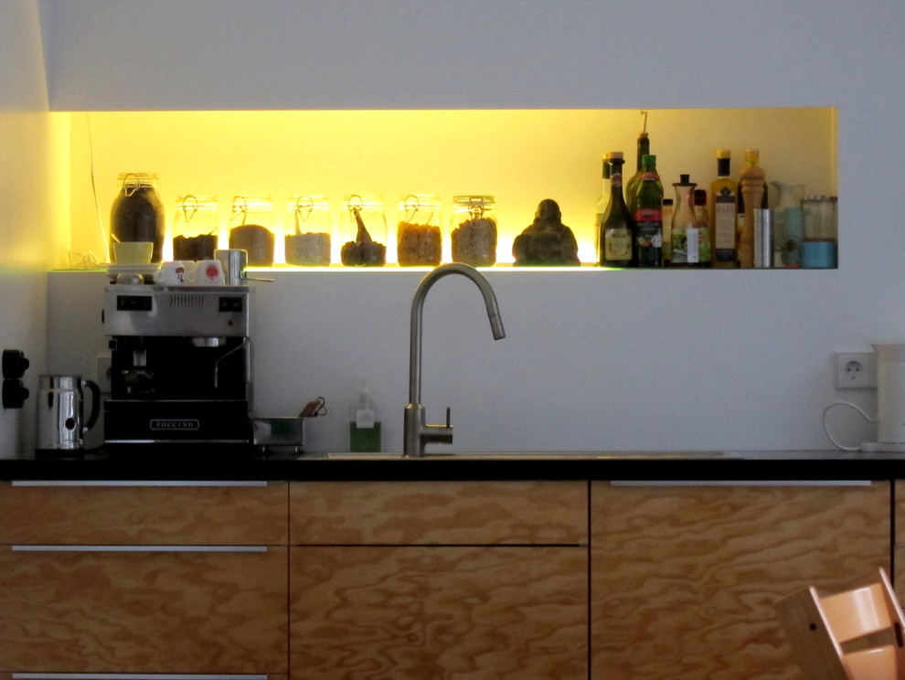 Photo of a contemporary kitchen in Berlin.