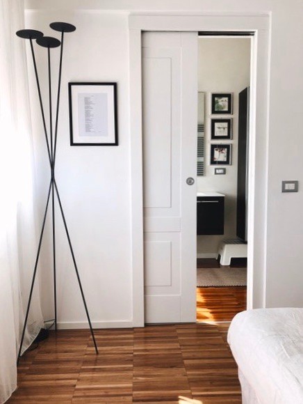 Ispirazione per una camera da letto contemporanea