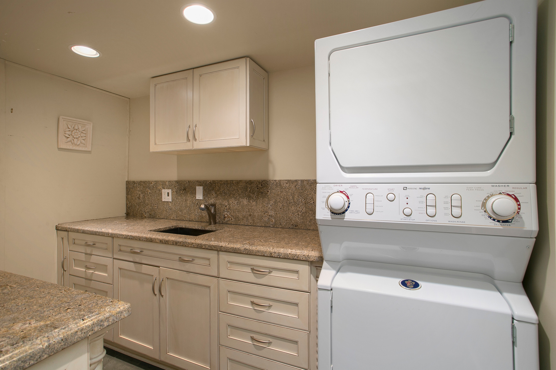 Custom Executive Home - Magnolia