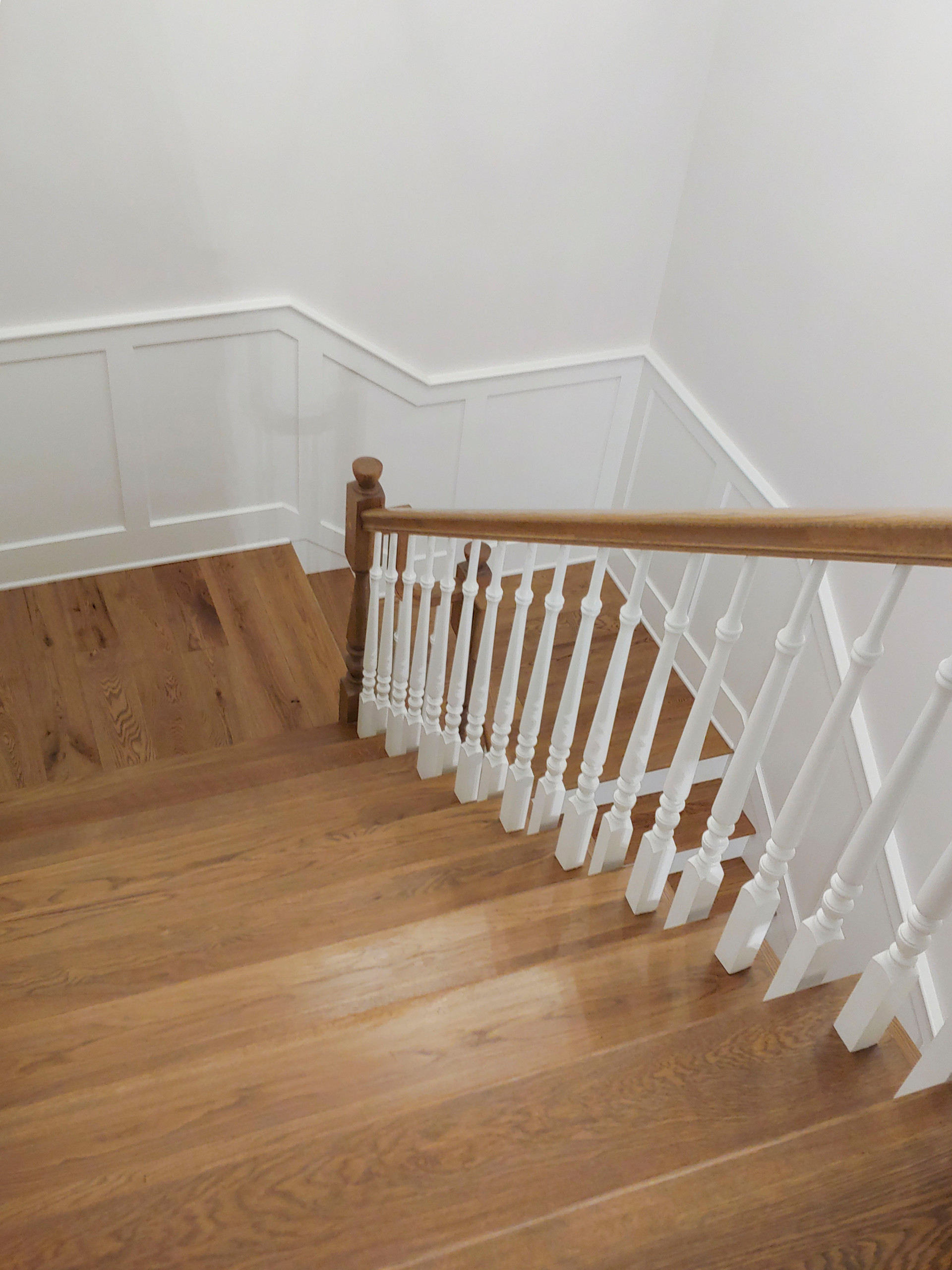 103_Classic Staircase with Stunning Handcrafted Oak Railing System, Aldie VA 201