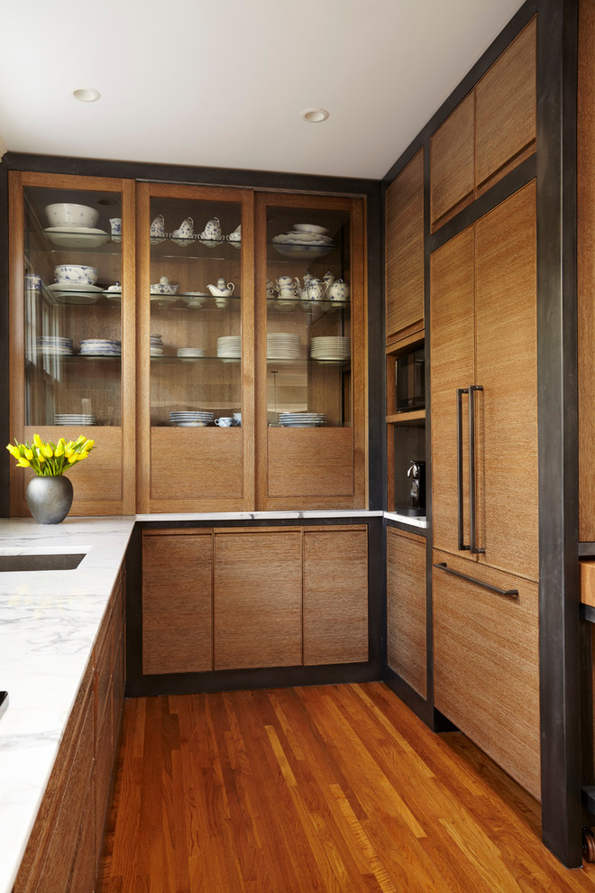 Inspiration for a transitional kitchen remodel in Minneapolis
