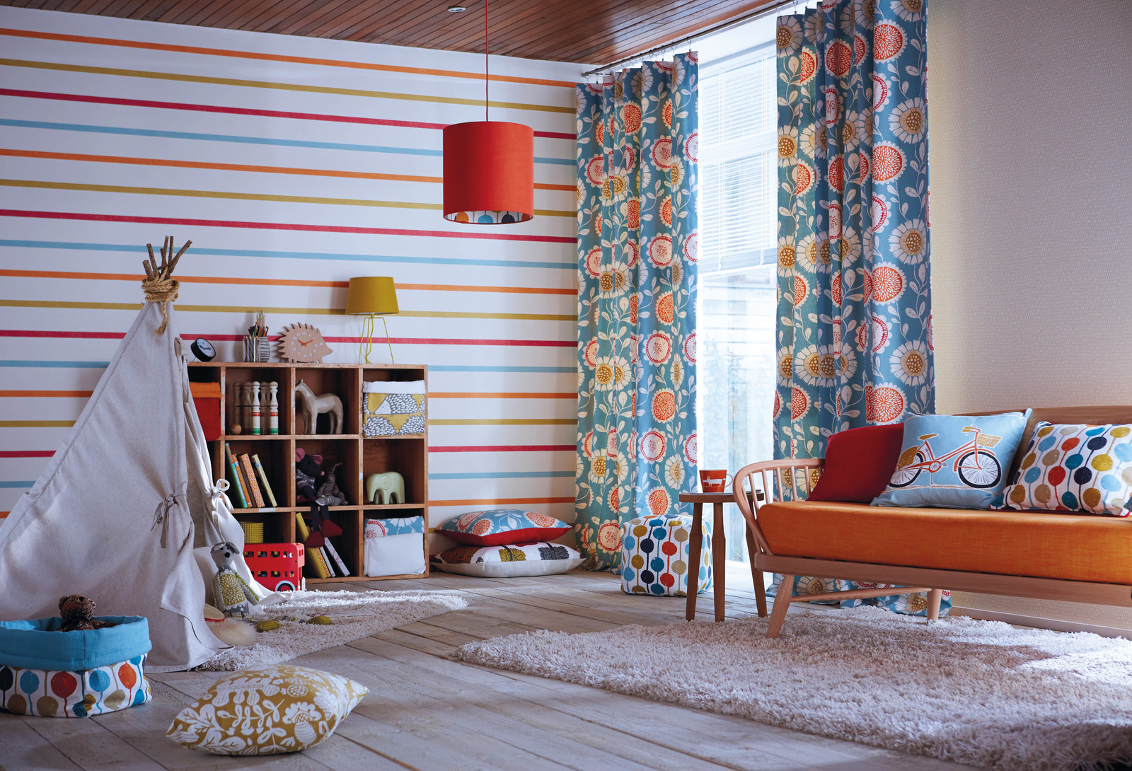 Детские коллекции тканей и обоев