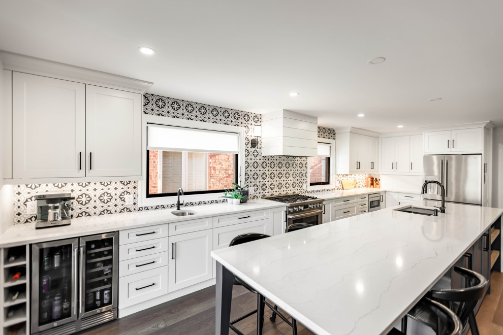 Inspiration for a transitional kitchen remodel in Toronto