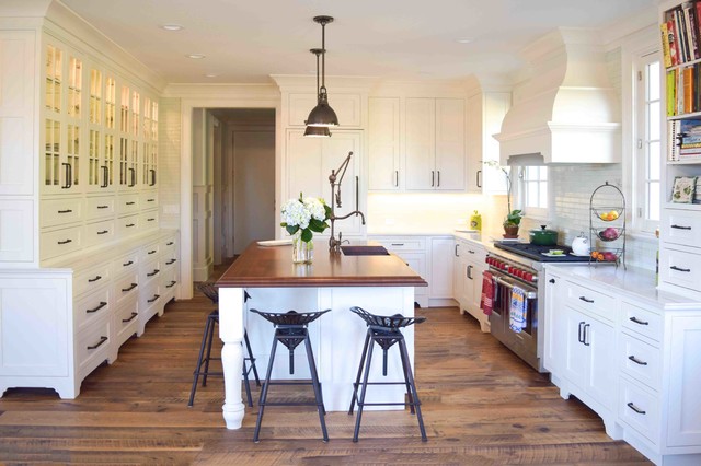 East Hampton Ny Farmhouse Stained Cherry Wood Countertop