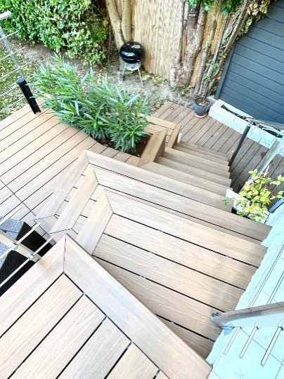 TERRASSE escalier rénové