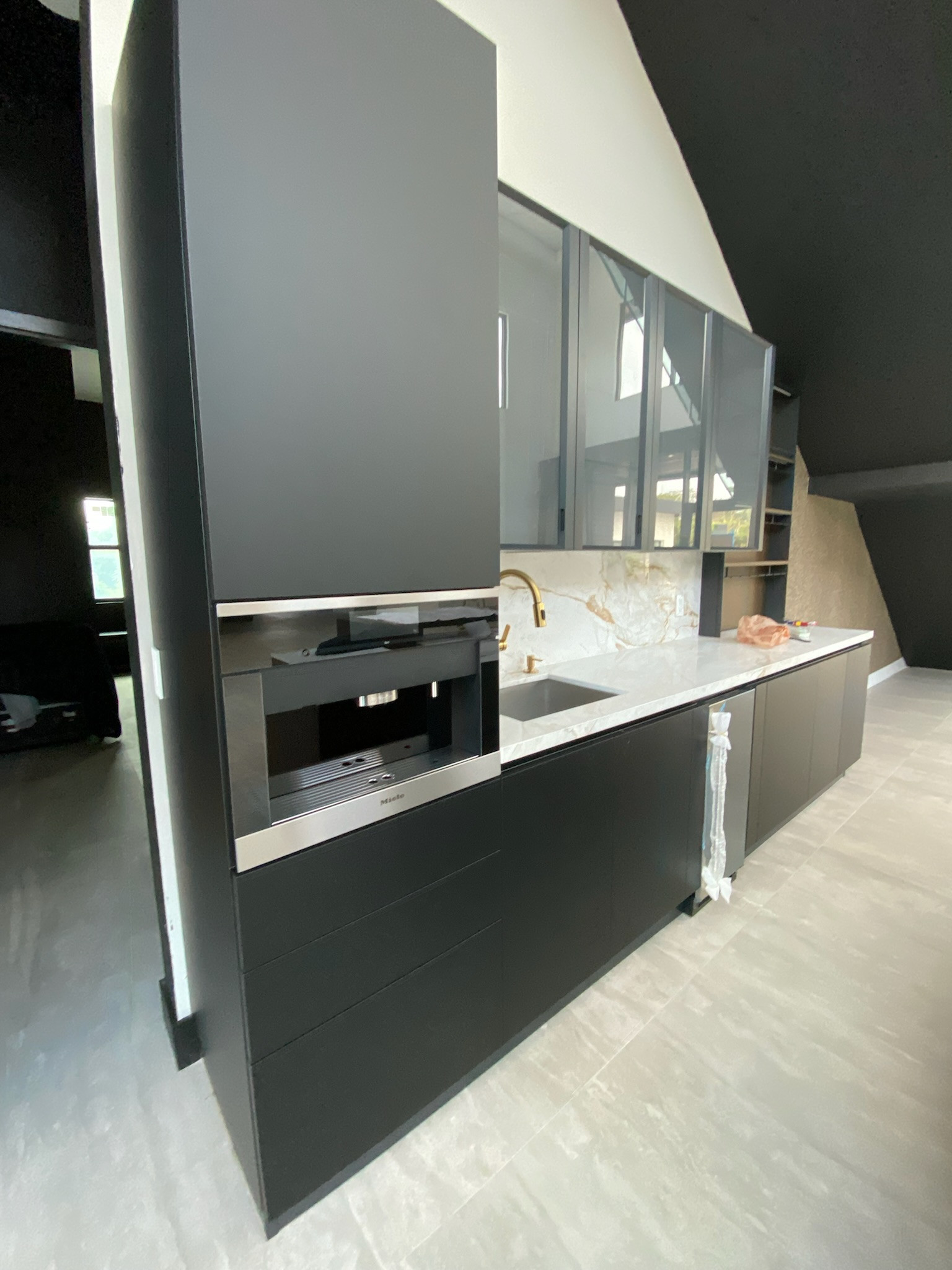 SW Modern - Kitchen