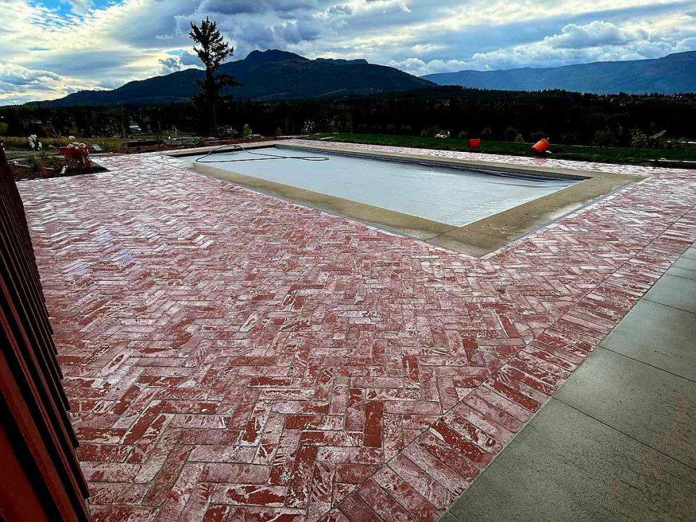 Smith Custom Pool