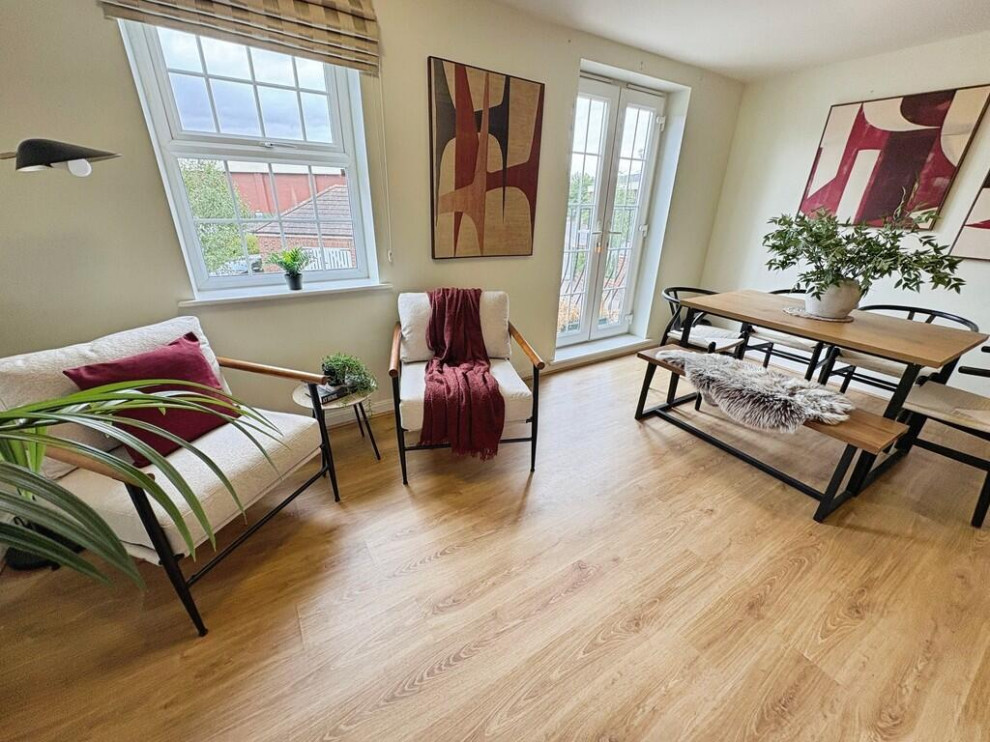 River View - Stage to Sell