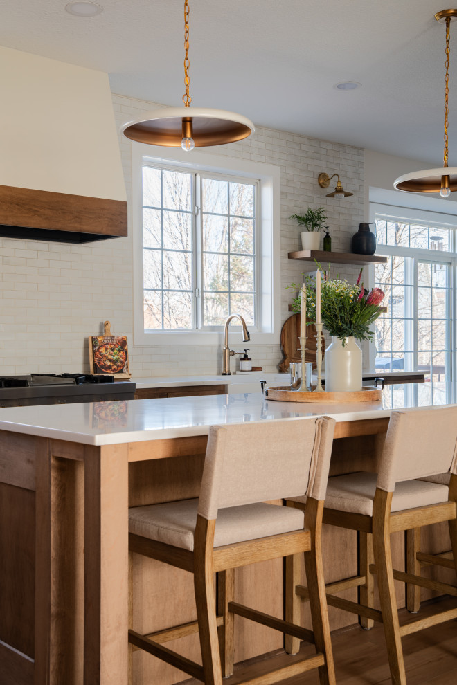 Inspiration for a transitional kitchen remodel in Minneapolis