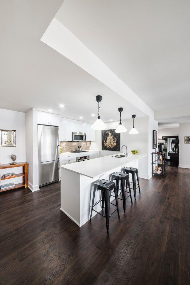 Transitional home design photo in Ottawa