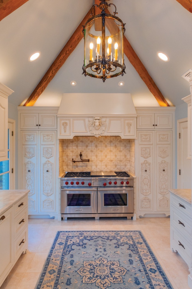 This is an example of a mid-sized transitional kitchen in Oklahoma City.
