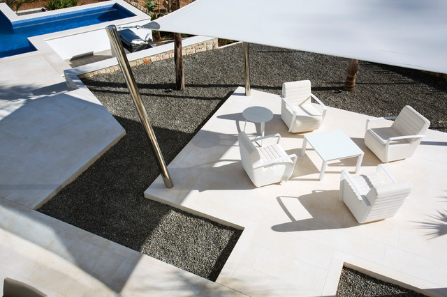 Villa Dioniso coastal-courtyard