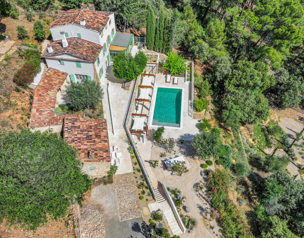 Tourtour - un  jardin dans le ciel
