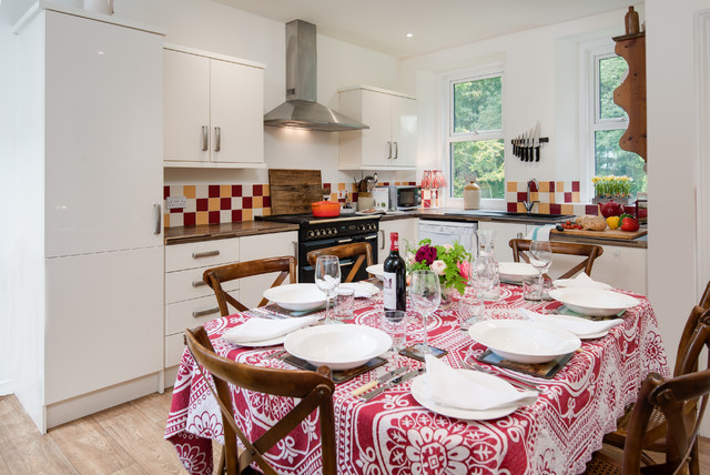 Stable Cottage country-kitchen