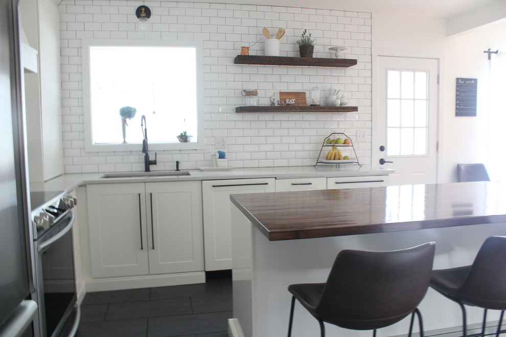 Kitchen - kitchen idea in Boston