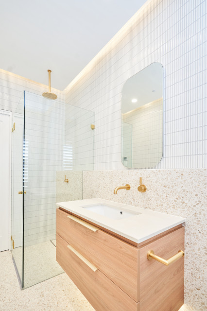 Rodd Point modern-bathroom