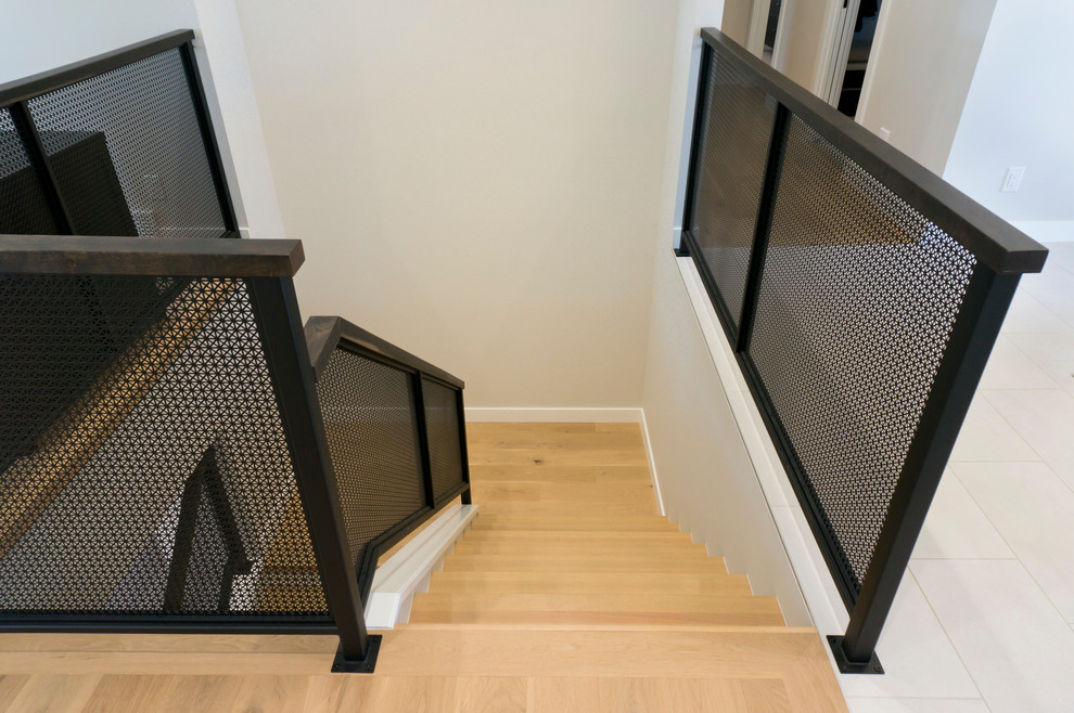 Mid-sized modern l-shaped staircase in Other with mixed railing.
