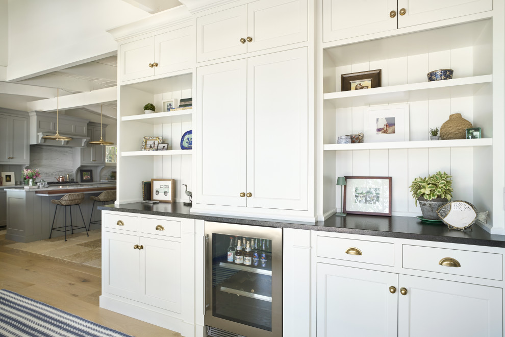 Quaint Lake House Cottage - Lake Michigan