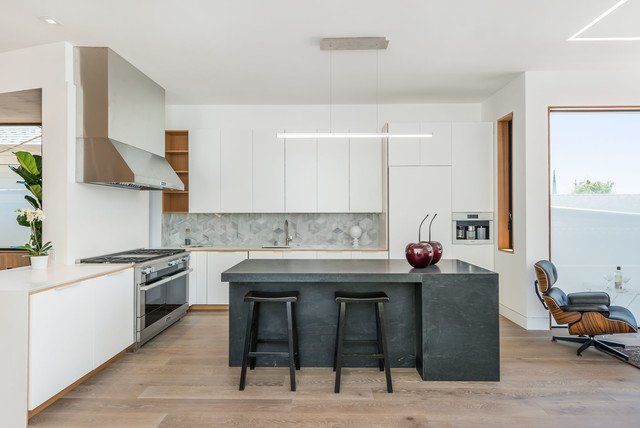 DUNCAN modern-kitchen