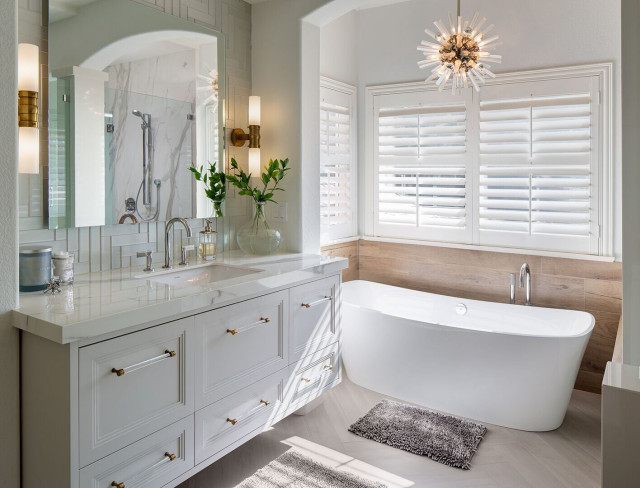 Chic Transitional nyklassisk-badrum