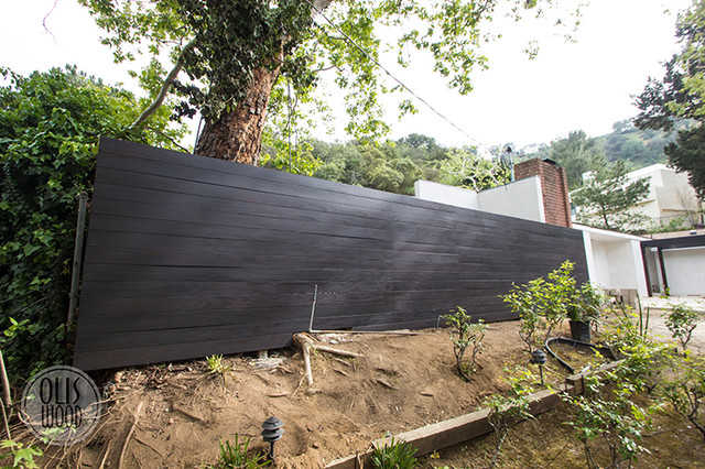 Black wood fence discount