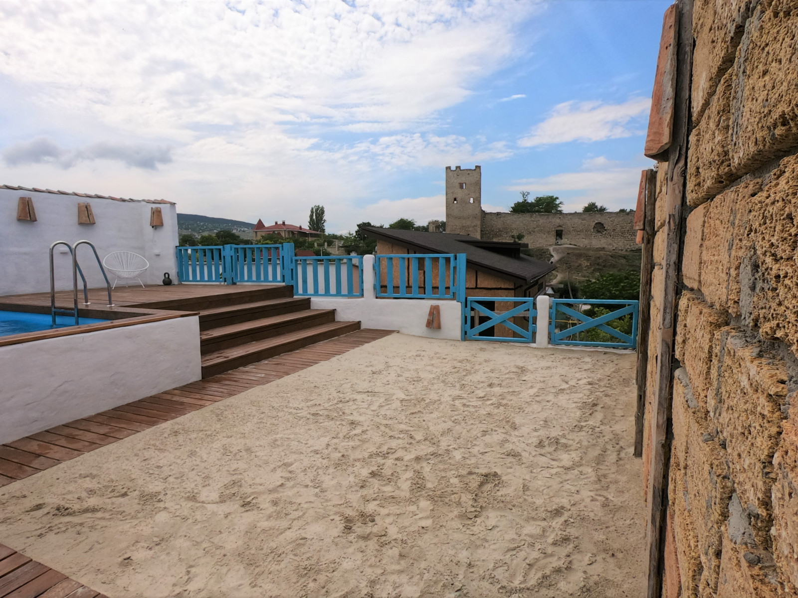 Домик у моря