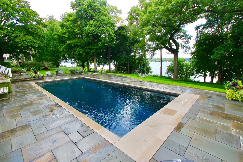 Transitional pool photo in Chicago