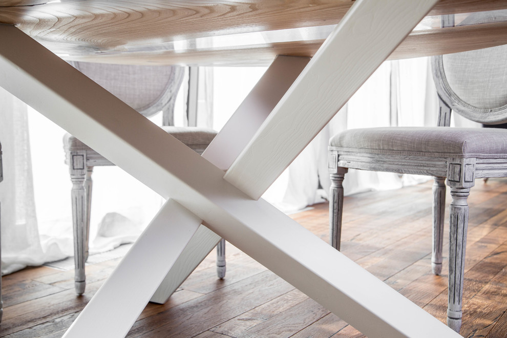 Круглый стол-река из вяза Монино