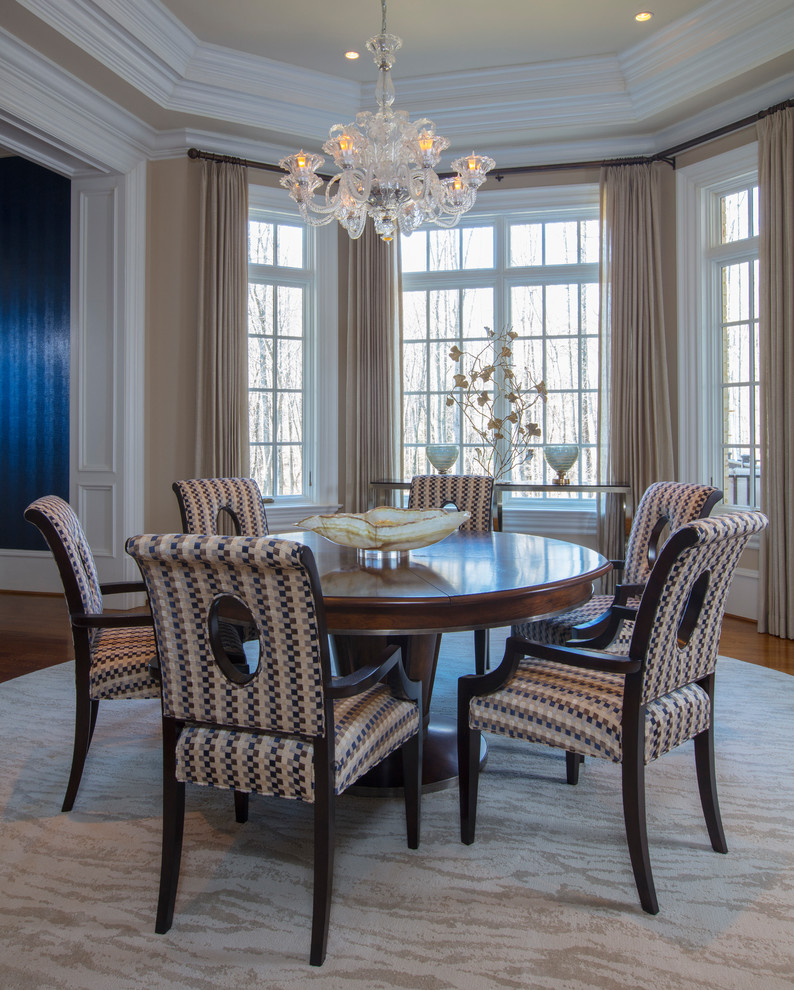 Example of a transitional dining room design in DC Metro