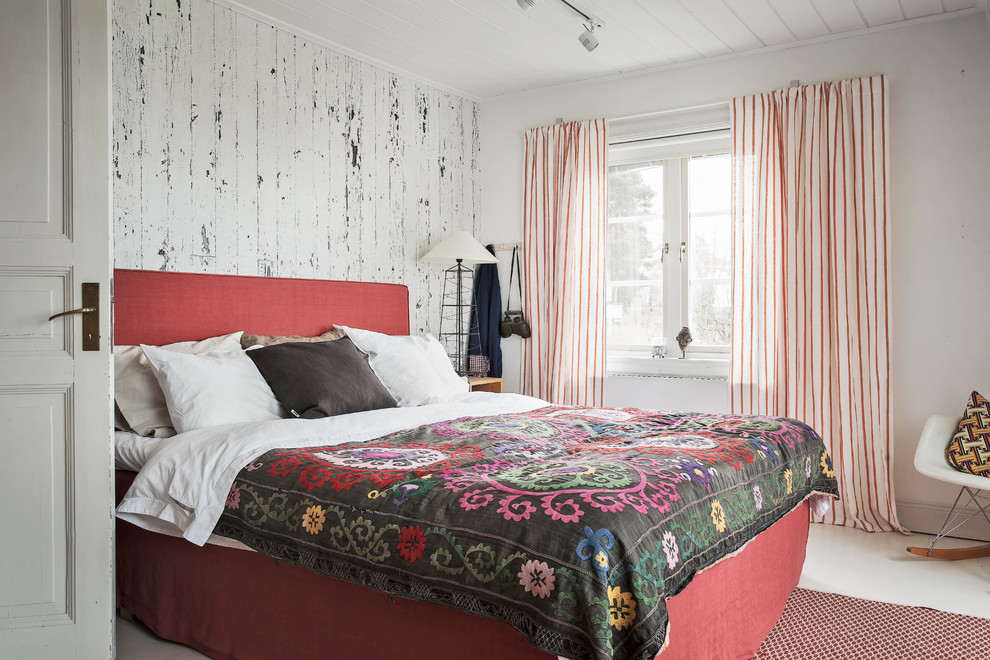 Inspiration för mellanstora minimalistiska huvudsovrum, med vita väggar