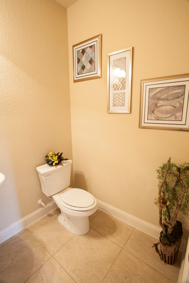 This is an example of a contemporary powder room in Dallas.