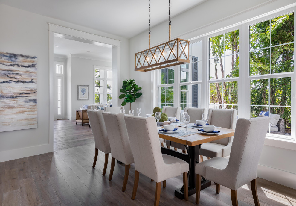 Large beach style dining room in Tampa.