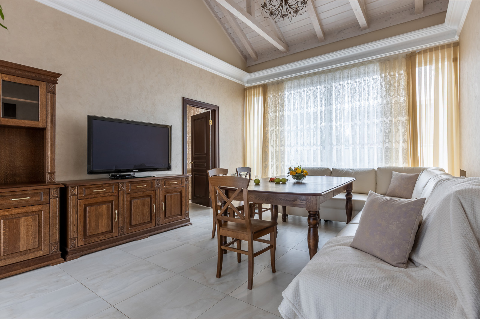 Проект коттеджа, разработка интерьеров.