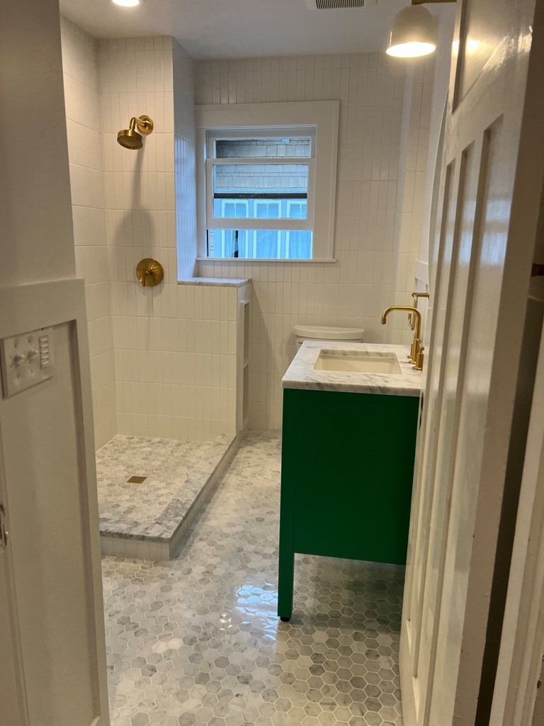 Mt. Baker Kids Bath Remodel