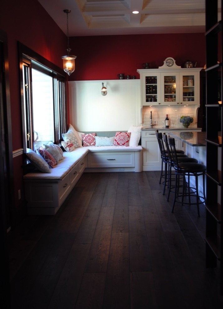 Home design - transitional home design idea in Vancouver