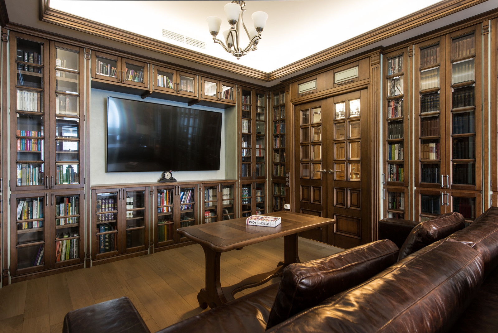 Гостиная-библиотека