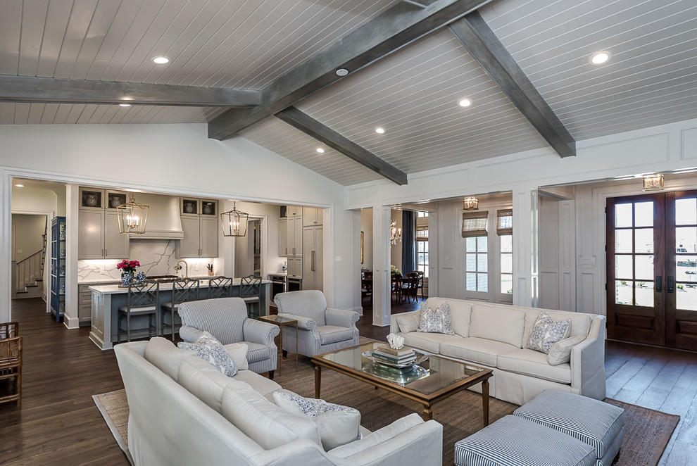 Home design - transitional home design idea in Austin