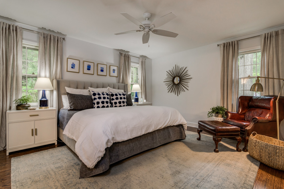 Bedroom - transitional bedroom idea