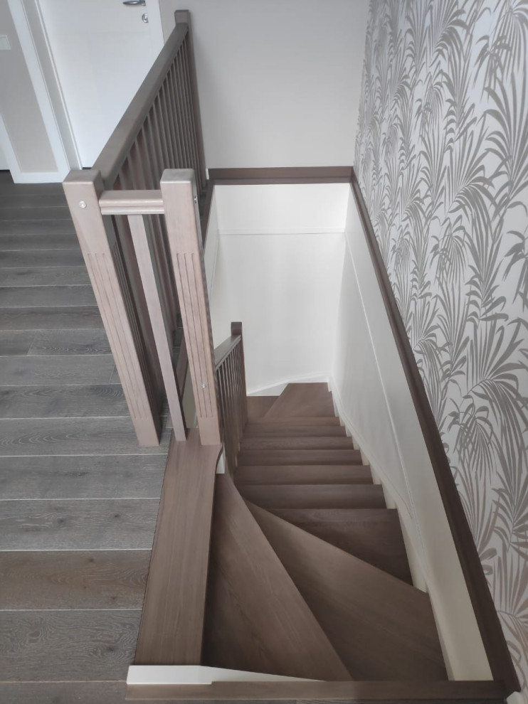 Деревянная лестница