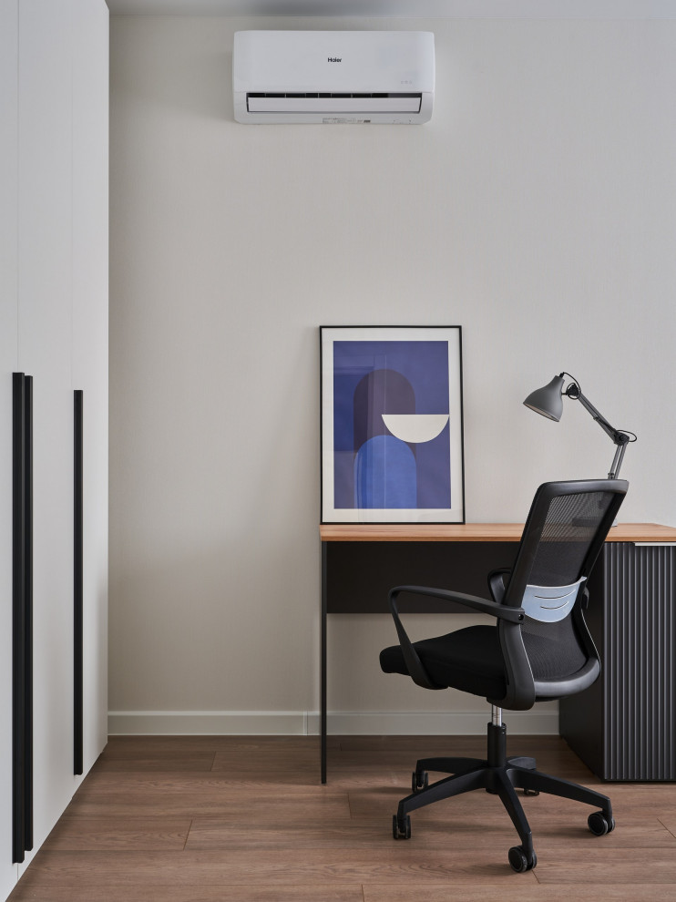 Серый с синим акцентом