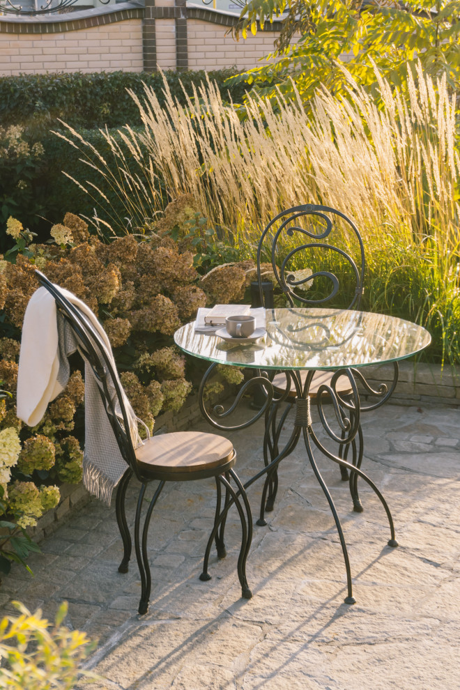 Сад с подпорными стенами