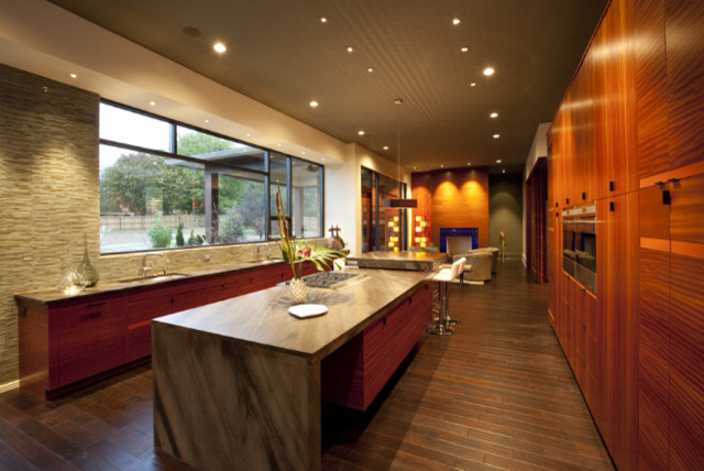 This is an example of a contemporary kitchen in Nashville.
